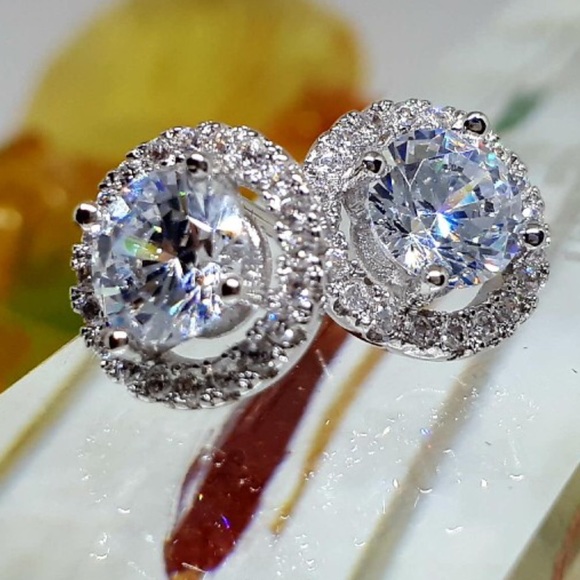 New 925 CZ diamond silver earrings - Picture 2 of 3